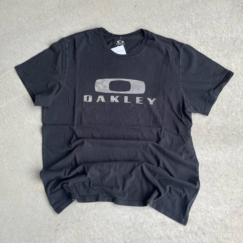 Oakley Men's Black Tee with Logo